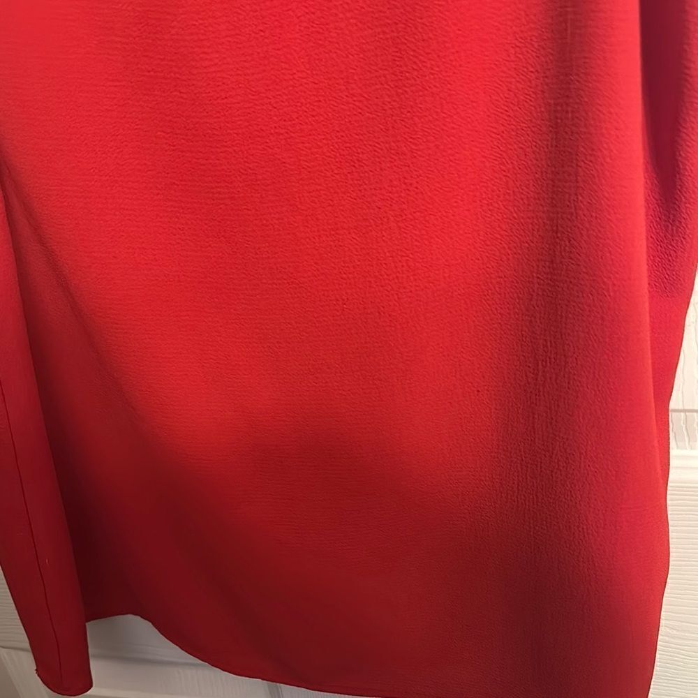 C&E Elegant Red Sleeveless Top Size Medium EUC - Picture 4 of 8